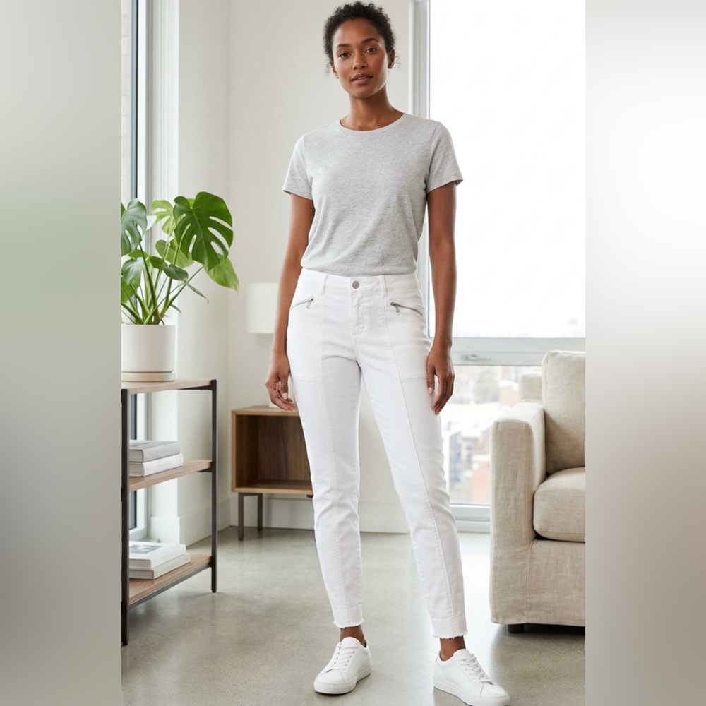 LOFT White Pirate Boho Distressed Cropped Jeans Zipper Detail Size 8